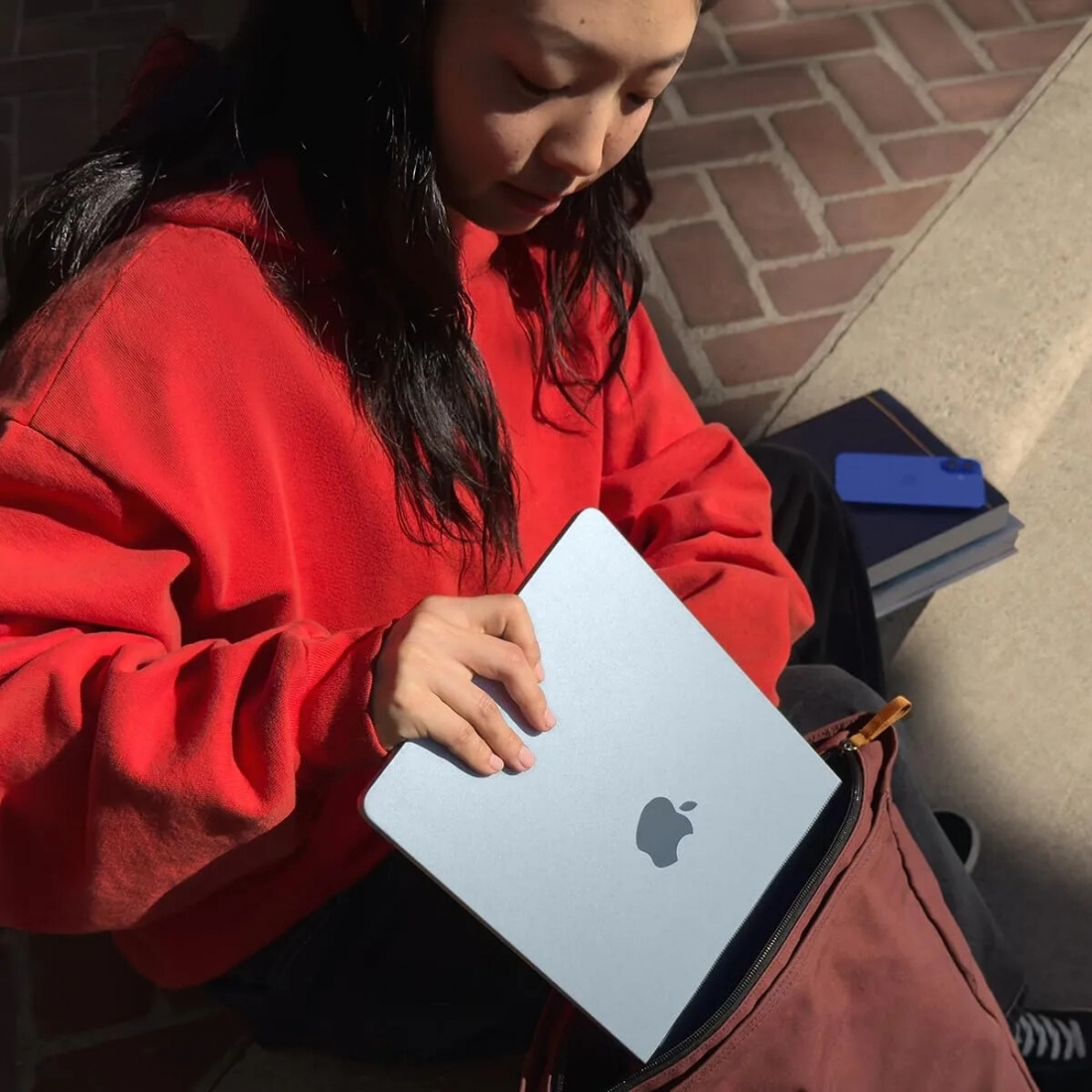 Apple MacBook Air 15-inch Apple M4 chip Built for Apple Intelligence -