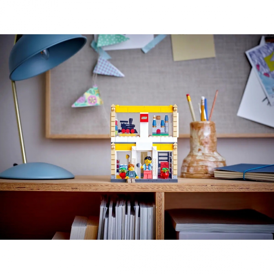 LEGO Merchandise Official Store 40574